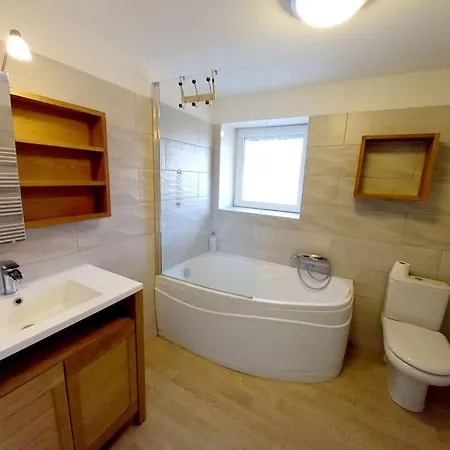 La Rochette Studio Et Appartement Avec Jacuzzi Rooftop Balcon Cour Interieure Roanne Extérieur photo