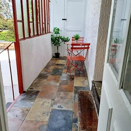 La Rochette Studio Et Appartement Avec Jacuzzi Rooftop Balcon Cour Interieure Roanne Extérieur photo