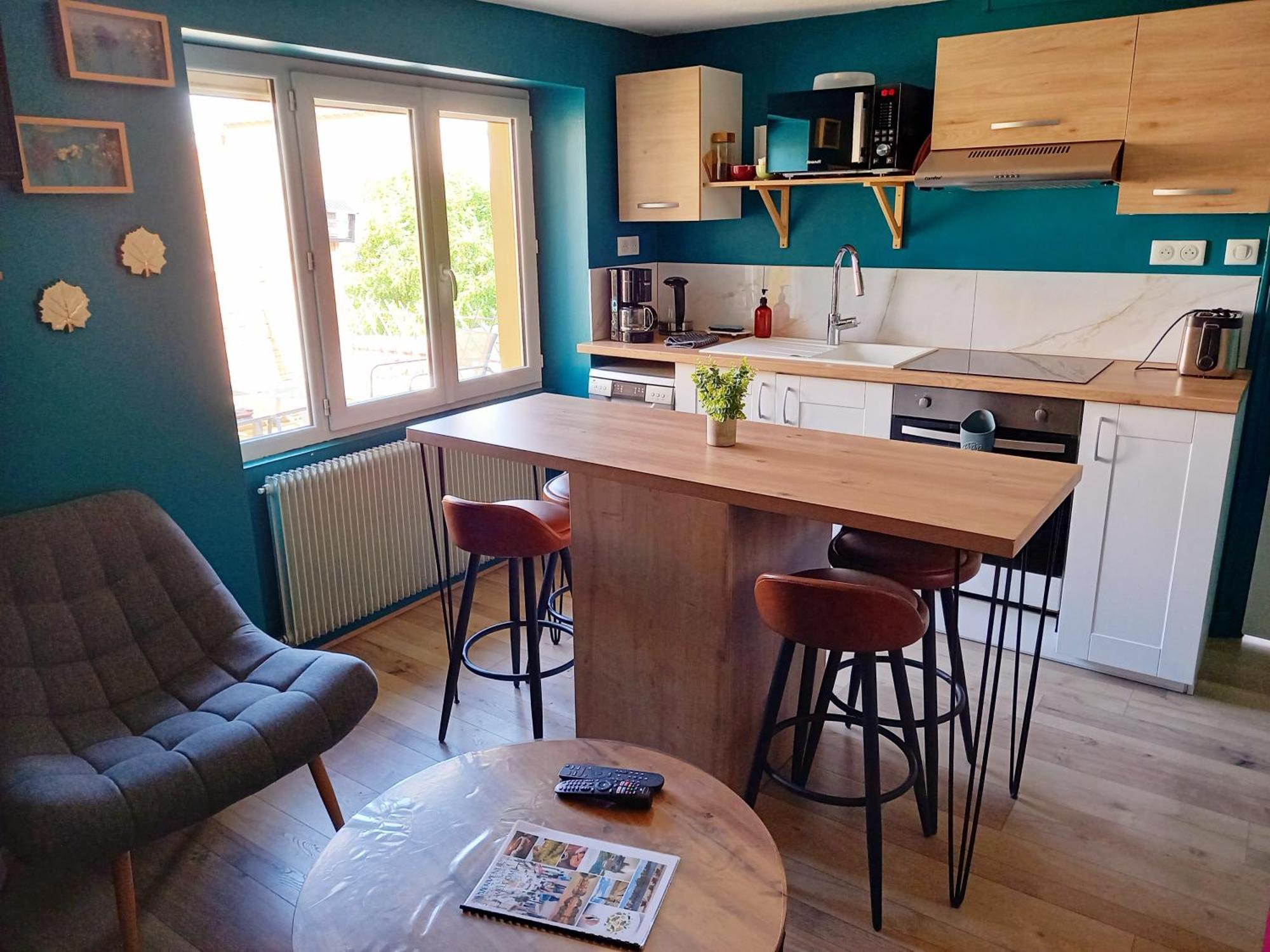 Apartment La Rochette Et Avec Jacuzzi Rooftop Balcon Cour Interieure *